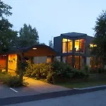 Fjalar מלון 3*