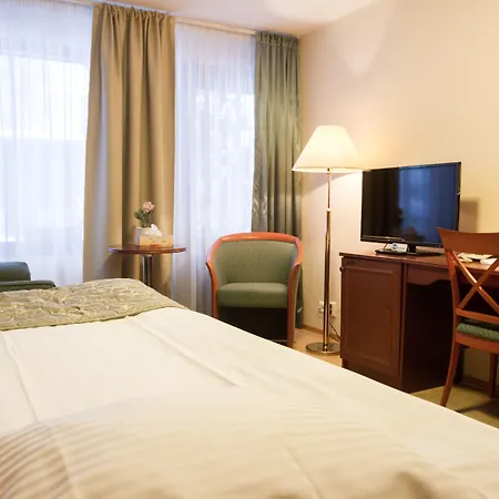 Hotel Fjalar 3*