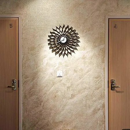 فندق Fjalar