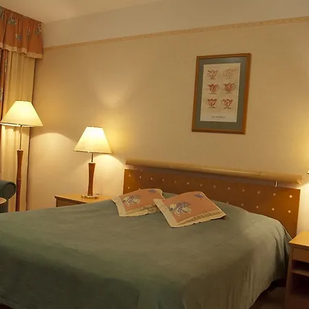 Fjalar Hotel Salo (Salo)